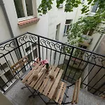 Apartment Rakowicka 6 Cracow by Renters