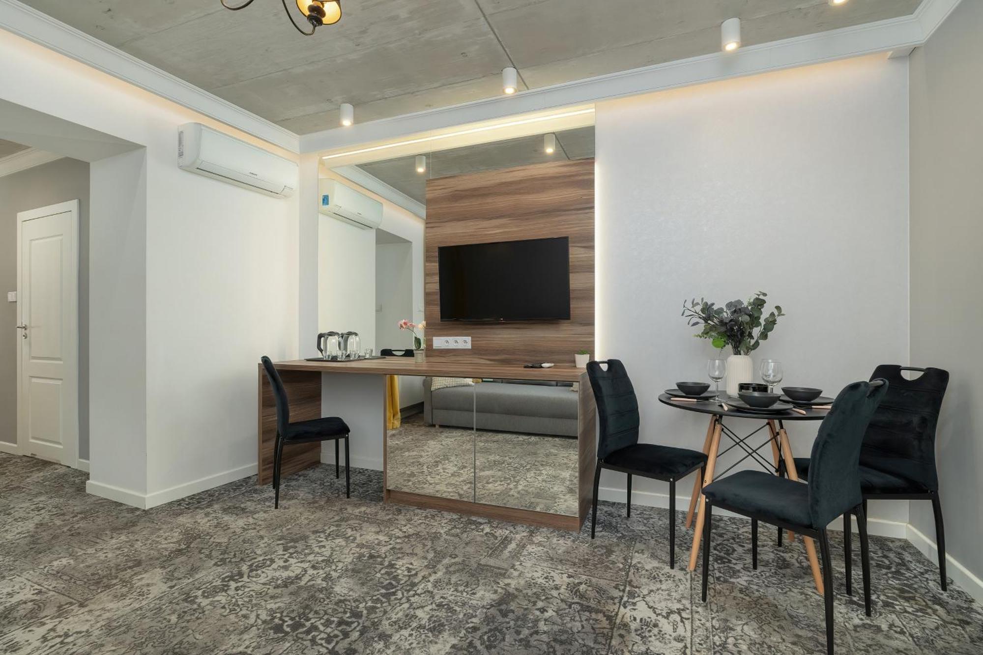 Rakowicka 6 Cracow By Renters Apartament *